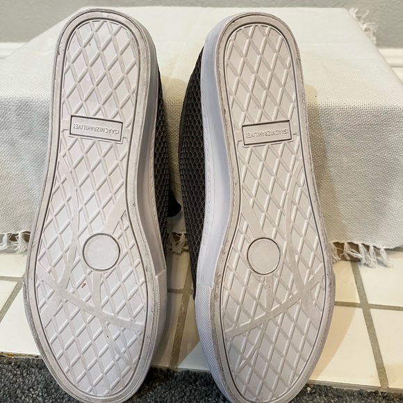 Isaac Mizrahi Soho suede sneakers with mesh details. Size 8m - Picture 8 of 8